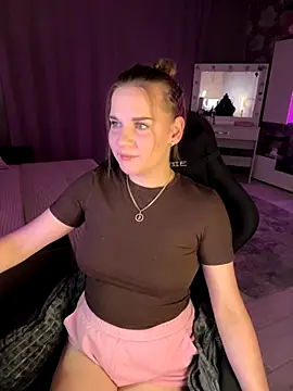 Lexi noah online show from 09/18/25, 09:17