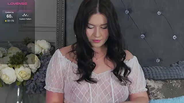 Snapshot of TrishaWinslet chatting on 02/03/25, 03:27 TrishaWinslet online show from 02/03/25, 03:27