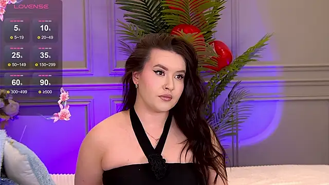 Snapshot of TrishaWinslet chatting on 02/19/25, 02:55 TrishaWinslet online show from 02/19/25, 02:55