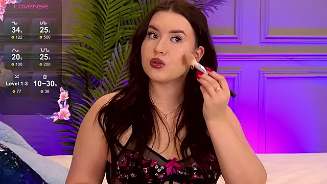 Snapshot of TrishaWinslet chatting on 03/04/25, 03:22 TrishaWinslet online show from 03/04/25, 03:22