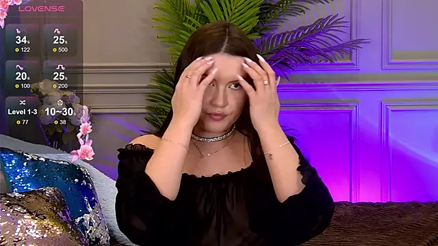 Snapshot of TrishaWinslet chatting on 03/15/25, 07:20 TrishaWinslet online show from 03/15/25, 07:20