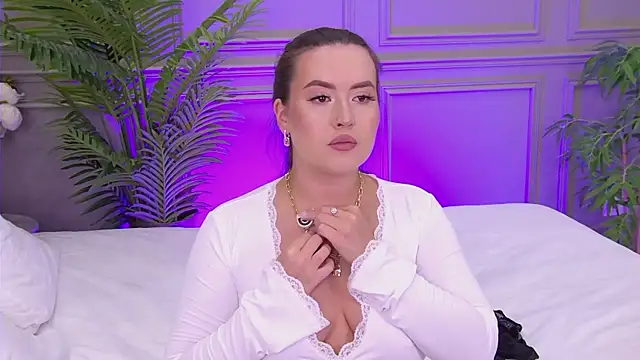 TrishaWinslet online show from 11/15/25, 05:38