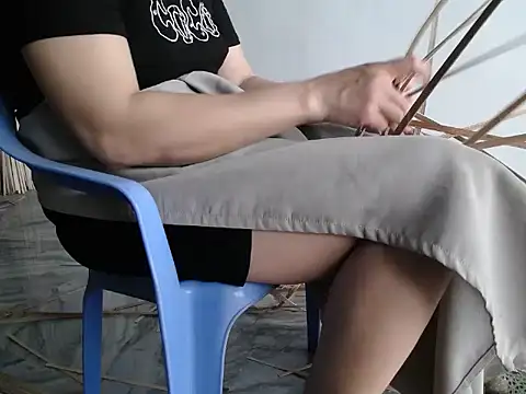 Snapshot of nolame18xxx chatting on 04/07/26, 08:59 nolame18xxx online show from 04/07/26, 08:59