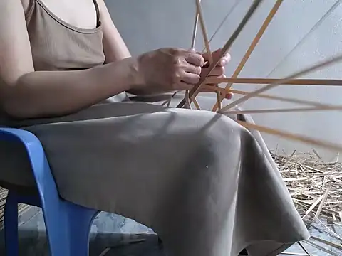 Snapshot of nolame18xxx chatting on 04/09/26, 10:42 nolame18xxx online show from 04/09/26, 10:42