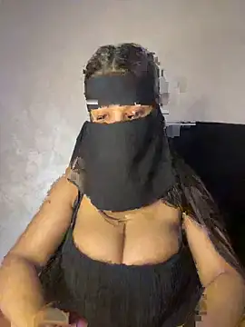 Snapshot of Narimane_maroc chatting on 06/17/26, 01:19 Narimane maroc online show from 06/17/26, 01:19