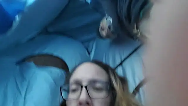 ILUV2TUCHMYKITTY online show from 02/15/26, 07:32