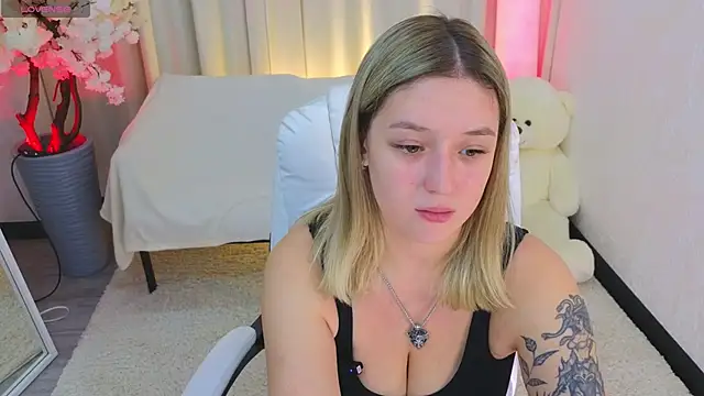 JessRosen online show from 11/27/25, 03:30