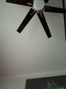 Hornyblond Bella online show from 03/18/26, 04:54