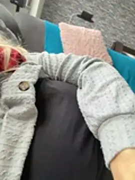 Hornyblond Bella online show from 05/18/26, 10:54