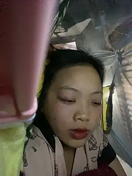 Snapshot of chaomay796xo chatting on 12/18/24, 07:26 chaomay796xo online show from 12/18/24, 07:26