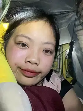 Snapshot of chaomay796xo chatting on 12/26/24, 01:21 chaomay796xo online show from 12/26/24, 01:21