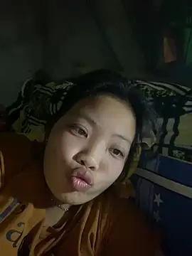 Snapshot of chaomay796xo chatting on 01/03/25, 04:11 chaomay796xo online show from 01/03/25, 04:11