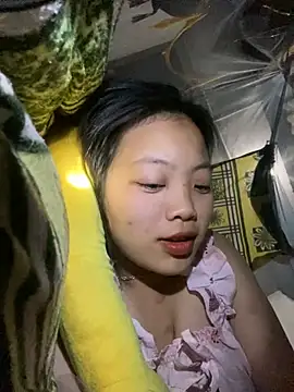 Snapshot of chaomay796xo chatting on 01/08/25, 01:41 chaomay796xo online show from 01/08/25, 01:41