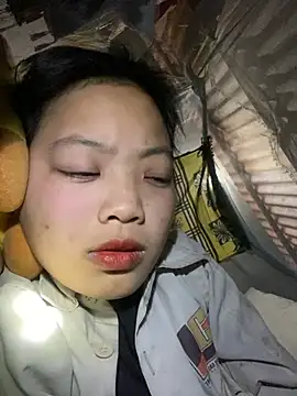 Snapshot of chaomay796xo chatting on 01/16/25, 05:11 chaomay796xo online show from 01/16/25, 05:11