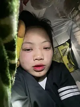 Snapshot of chaomay796xo chatting on 02/14/25, 06:23 chaomay796xo online show from 02/14/25, 06:23