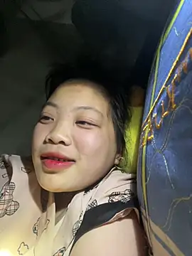 Snapshot of chaomay796xo chatting on 03/09/25, 02:32 chaomay796xo online show from 03/09/25, 02:32