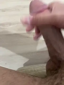 Snapshot of Ssenkronizze chatting on 11/12/25, 12:38 Ssenkronizze online show from 11/12/25, 12:38