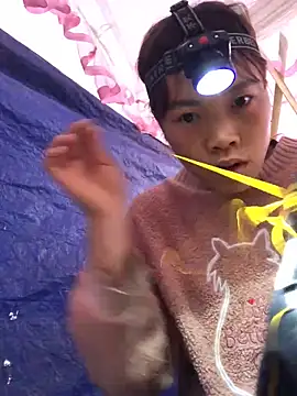 Snapshot of ngoclothingoc9en chatting on 12/06/24, 08:15 ngoclothingoc9en online show from 12/06/24, 08:15