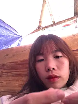 Snapshot of ngoclothingoc9en chatting on 12/10/24, 08:08 ngoclothingoc9en online show from 12/10/24, 08:08