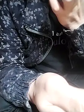 Snapshot of ngoclothingoc9en chatting on 03/13/25, 11:49 ngoclothingoc9en online show from 03/13/25, 11:49