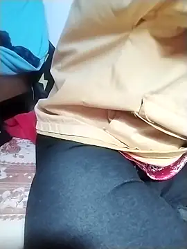 Snapshot of ngoclothingoc9en chatting on 03/20/25, 07:58 ngoclothingoc9en online show from 03/20/25, 07:58