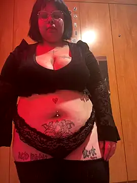 CrisyFerreira online show from 10/16/25, 02:34