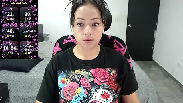 Snapshot of jjulietha95 chatting on 03/13/26, 01:23 jjulietha95 online show from 03/13/26, 01:23