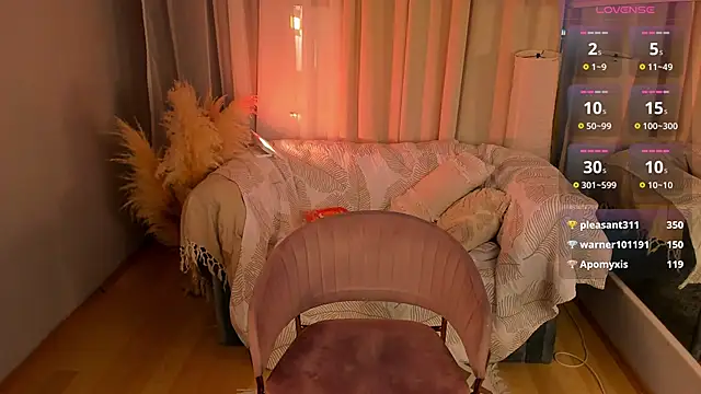  Rose Charming  online show from 02/19/25, 09:28