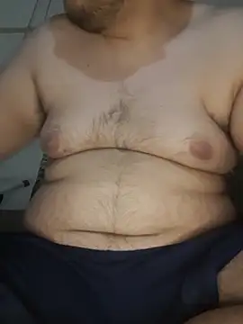 Snapshot of David_GX chatting on 11/19/25, 11:38 David GX online show from 11/19/25, 11:38