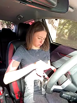 Marii Ann online show from 09/22/25, 11:01