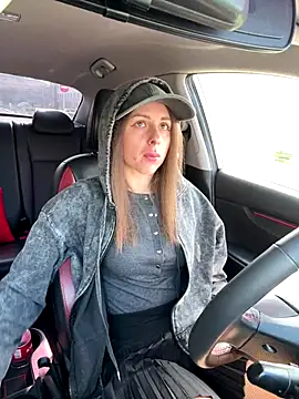 Marii Ann online show from 10/17/25, 10:29