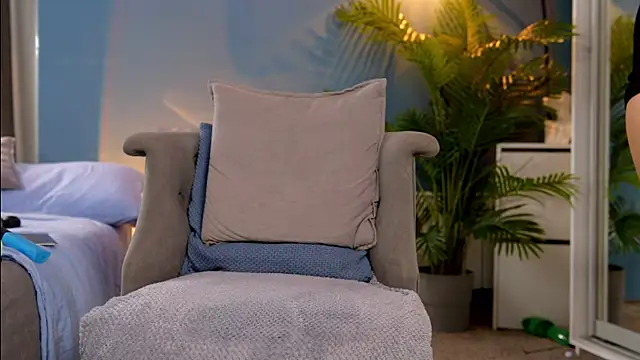  keeti  online show from 03/08/25, 08:44