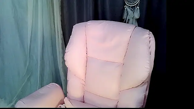 zhiyao99 online show from 12/12/24, 10:45