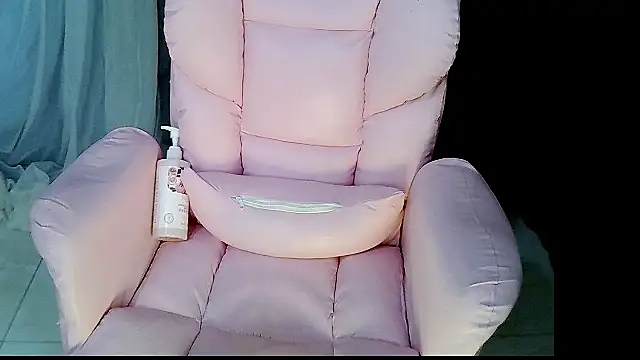 zhiyao99 online show from 12/30/24, 06:53