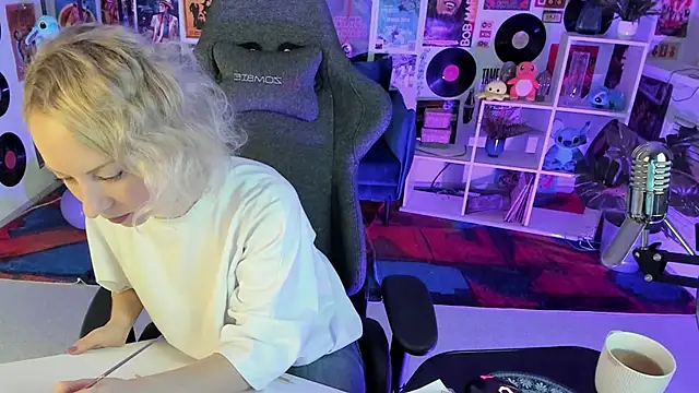 LylithSkye online show from 12/11/24, 08:26