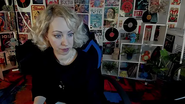 LylithSkye online show from 01/03/25, 08:32