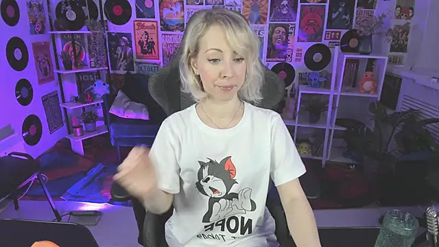 LylithSkye online show from 01/23/25, 11:37