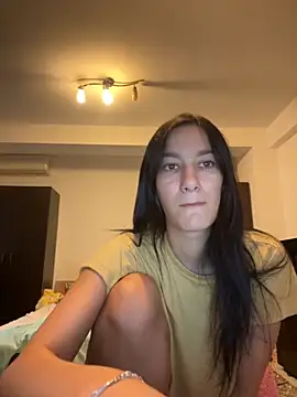 Snapshot of AnnnMary chatting on 10/09/25, 03:21 AnnnMary online show from 10/09/25, 03:21