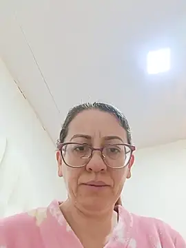 Snapshot of miss_hanna07 chatting on 06/03/26, 12:30 miss hanna07 online show from 06/03/26, 12:30