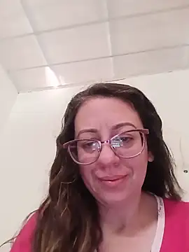 Snapshot of miss_hanna07 chatting on 06/17/26, 01:01 miss hanna07 online show from 06/17/26, 01:01