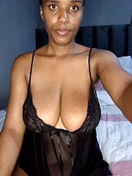 Snapshot of SexySlenderLexy chatting on 01/10/26, 09:33 SexySlenderLexy online show from 01/10/26, 09:33