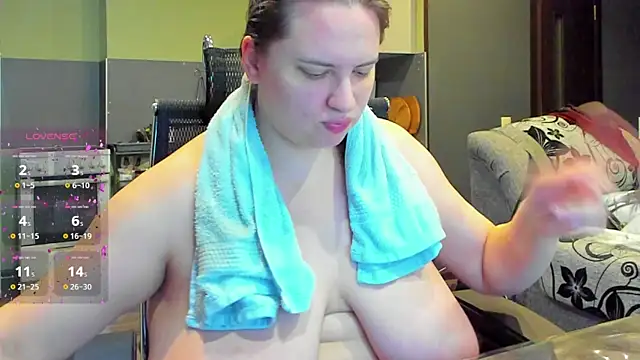 1lindsey1 online show from 10/06/25, 05:54