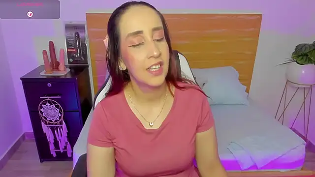 Snapshot of jadde13_ chatting on 09/25/25, 07:50 jadde13 online show from 09/25/25, 07:50