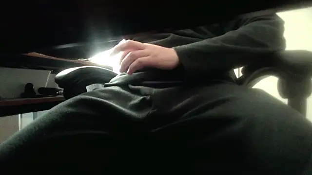 Snapshot of kira1807 chatting on 02/28/26, 03:02 kira1807 online show from 02/28/26, 03:02