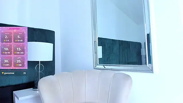 Snapshot of Tom_Silver__ chatting on 01/13/25, 07:10 Tom Silver online show from 01/13/25, 07:10