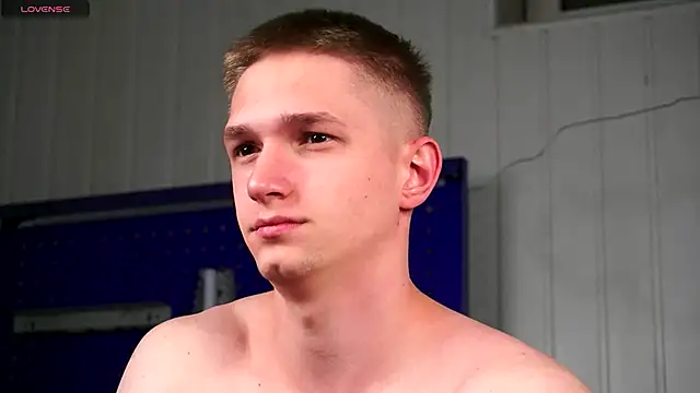 dustyn fox online show from 11/23/25, 03:23