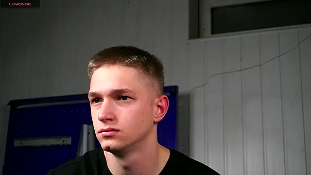 dustyn fox online show from 11/25/25, 03:01