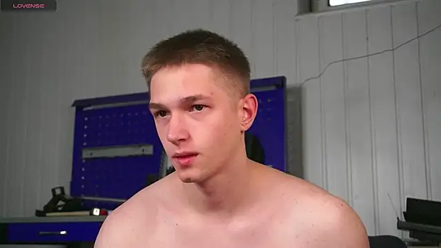 dustyn fox online show from 12/03/25, 10:57