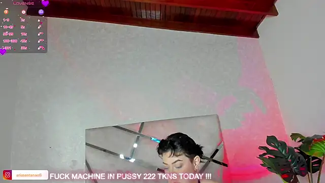 Snapshot of arisantana chatting on 09/20/25, 11:44 arisantana online show from 09/20/25, 11:44