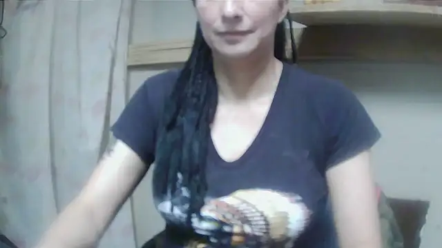 Snapshot of Jennys_room_77 chatting on 03/29/26, 06:19 Jennys room 77 online show from 03/29/26, 06:19
